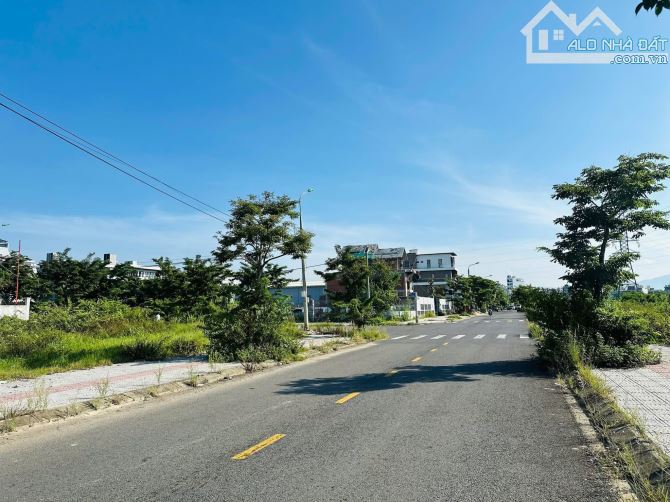Đất biệt thự 300m2 Nguyễn Đình Thi view sông, khu VIP tại Hoà Xuân - 2