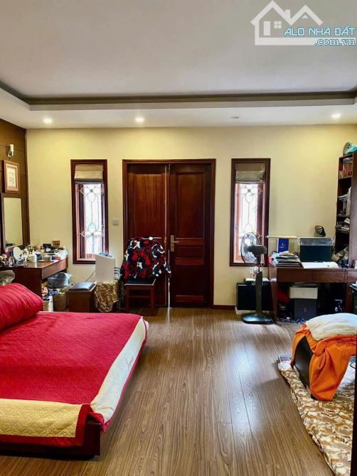 Siêu hiếm! Bán nhà Phố Ngọc Khánh, DT 90m2 x 5 tầng, MT 5.2m. Phân lô ngõ 2 ô tô tránh - 2