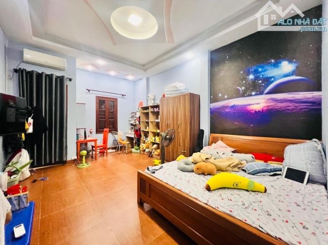 Hot! Bán Nhà Nghĩa Đô, Cầu Giấy - Phân Lô Ôtô Tránh -Vỉa Hè-40M2 - 5Tầng - Mt4.3m -15.9 Tỷ - 2