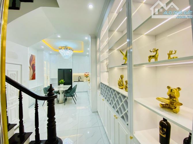 NGUYÊN HỒNG LÔ GÓC - 5M Ô TÔ TRÁNH - 55M - 13.5 TỶ. - 2