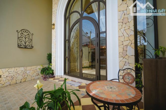 VILLA MINI PHONG CÁCH CHÂU ÂU SANG TRỌNG VIEW TOÀN THÀNH PHỐ - 2