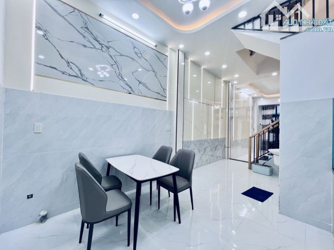 NHÀ MỚI PHẠM VĂN BẠCH - FULL NỘI THẤT - 46M2 -3 TẦNG - 3PN  - GIÁ 5.X TỶ - 2