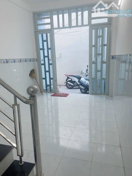 (Q8)NHÀ BÁN CAO LỖ-TRUNG TÂM KHU SẦM UẤT-SỔ NỞ HẬU -NHĨNH 2 TỸ - 2