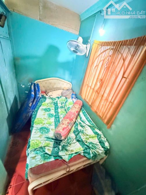 🏡 BÁN NHÀ LÔ GÓC QUẬN 7 – 2 MẶT THOÁNG – CÁCH MẶT TIỀN CHỈ 80M , GIÁ 2,05 TỶ ( CÒN TL) - 2