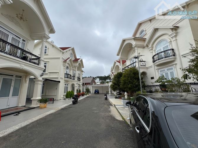 VILLA NGHỈ DƯỠNG ĐẲNG CẤP GẦN HỒ XUÂN HƯƠNG - 2