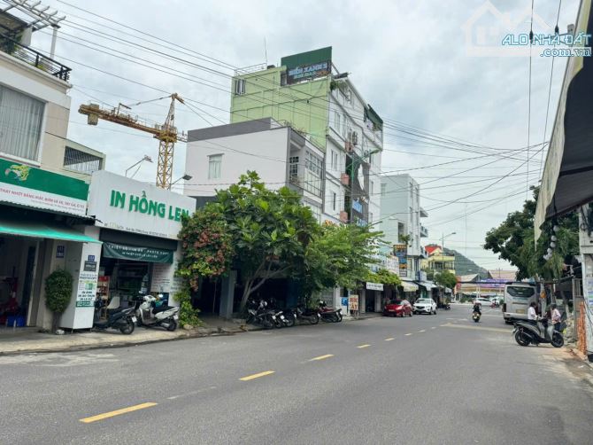 BÁN NHÀ CẤP 4 MẶT TIỀN ĐƯỜNG CỦ CHI GẦN BIỂN  , TP NHA TRANG GIÁ 8,5 TỶ - 2