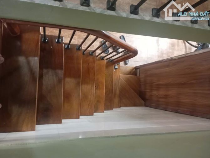 GẤP Ngọc Lâm, ngay cầu Chương Dương 30m 4T 3PN còn đẹp chỉ 3Tỷ2 - 2