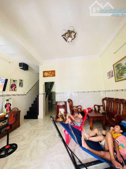💥💥 BÁN NHÀ 2 TẦNG ĐƯỜNG NHỰA 12M NHỈNH 5 TỶ - DT: 5 X 18 THỰC TẾ 5 X 20 - KẾT CẤU: 2 TẦN - 2