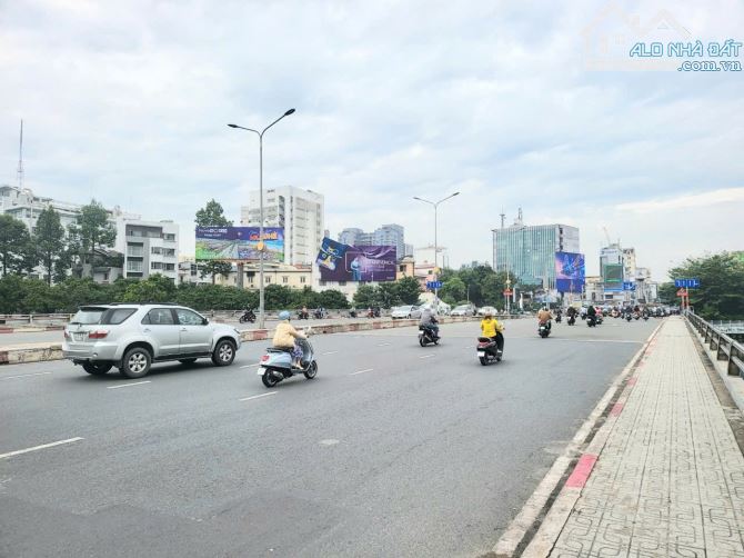 Bán Mặt tiền Mai Chí Thọ -Quận 2 - 10x60m -CTXD :Hầm 7 tầng - Giá chỉ : 55 tỷ - 1