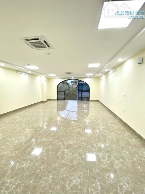 Chính chủ cần bán nhà ngay chợ Tân Định 4x25m 5 tầng 30ty nhà mới 100% - 2