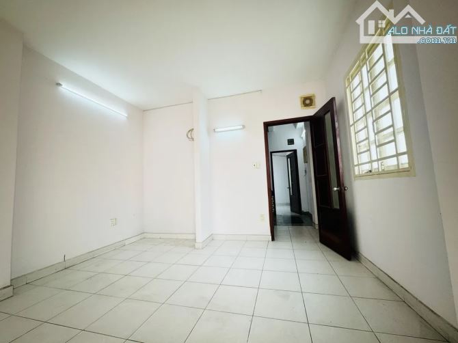 🌟 CĂN GÓC 2 MẶT HẺM – TRIỆU QUANG PHỤC Q5 – 4 TẦNG – TIỆN KINH DOANH, GIÁ TỐT! - 2