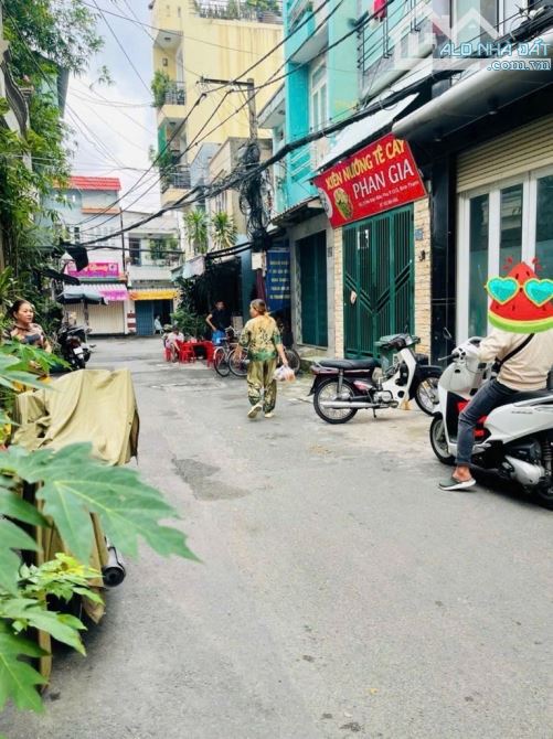 BÁN NHÀ HẺM XE HƠI - ĐIỆN BIÊN PHỦ - BT -DT:41M2 - 2 LẦU - NỞ HẬU - GIÁ 6,95 TỶ - 2