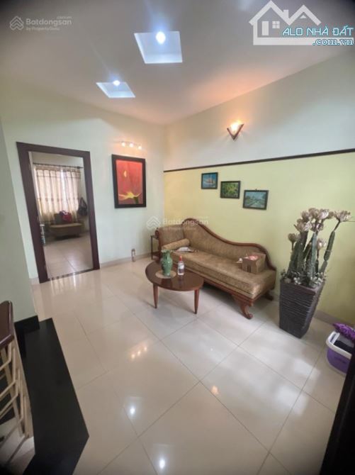 Bán biệt thự đẳng cấp - xa hoa - giữa trái tim Tạ Quang Bửu, Quận 8, 120m2, chỉ 24 tỷ - 2