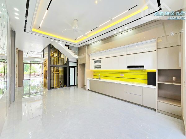 Bán nhà xây mới phân lô Tuyến 2 Lê Hồng Phong gần sân bay Cát Bi. DT 81m² x 4,5T Thang Máy - 3