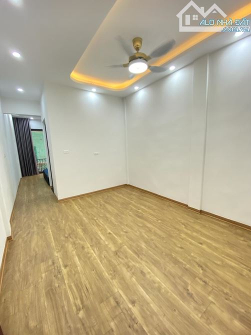 NGUYỄN PHÚC LAI - ĐỐNG ĐA - THANG MÁY - FULL NỘI THẤT - NGÕ THÔNG - GẦN HỒ - CHỈ 13.2 TỶ - 3