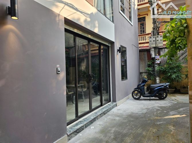 Thạch Bàn, 6 tầng thang máy đẹp như mơ, yên tĩnh mà gần phố - 3