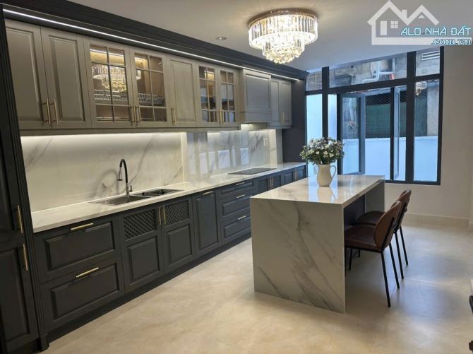 💰 Nhà Đẹp 6 Tầng – Tối Ưu 11 Phòng – Khai Thác Cho Thuê Siêu Tốt - công nhận 100m2 - 30tỷ - 3