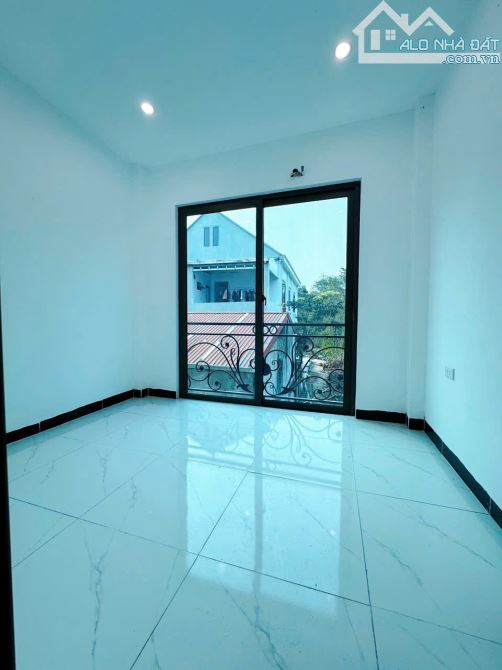 Nhà 3 tầng, oto,gần vành đai 4 tiện ích xung quanh ngập tràn DT 48m2, 3 tầng. Giá 4,25 tỷ. - 3