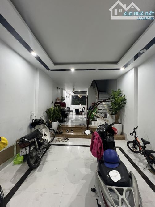 Bán nhà phân lô cán bộ tại Khuất Duy Tiến – Ô tô vào tận nơi – Chỉ 250 triệu/m² - 3