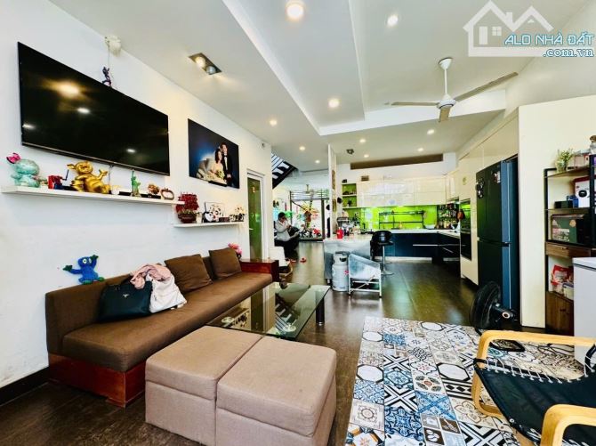 Biệt thự kiều đàm Q7 200m2 sân vườn gấp bán 6pn - 3