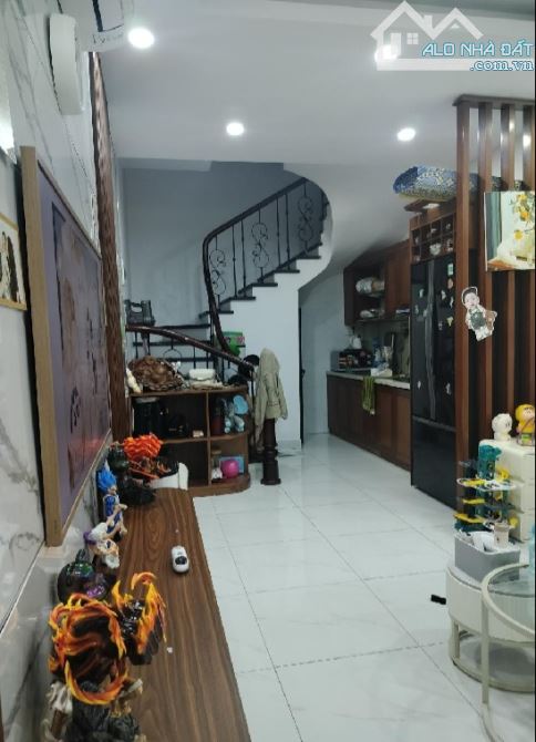 🔥 BÁN NHÀ AN TRẠCH 5M RA Ô TÔ, HÀNG XÓM SVĐ HÀNG ĐẪY, LÕI ĐỐNG ĐA 28M2 5 TẦNG, SĐCC🔥 - 3