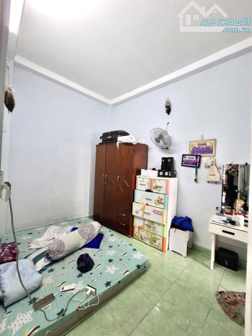👦 HẠ 800tr. CHỦ BÁN NHANH NHÀ 54M2. 3 TẦNG. HẺM 6M THÔNG. LẠC LONG QUÂN TÂN BÌNH. 5,9 Tỷ. - 3