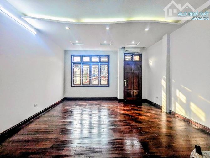 Giáo sư Bộ KHCN bán nhà LÊ VĂN LƯƠNG, 65m2, 6 tầng, Gara oto, 2 thoáng, gần phố, hơn 20 tỷ - 3