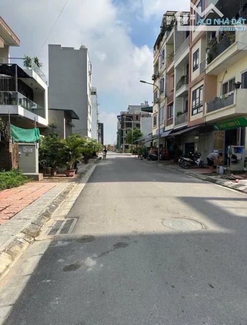 BÁN LÔ GÓC TĐC NGỌC THỤY–62.3M²–ĐƯỜNG 12M–GIÁ 17.8 TỶ - 3