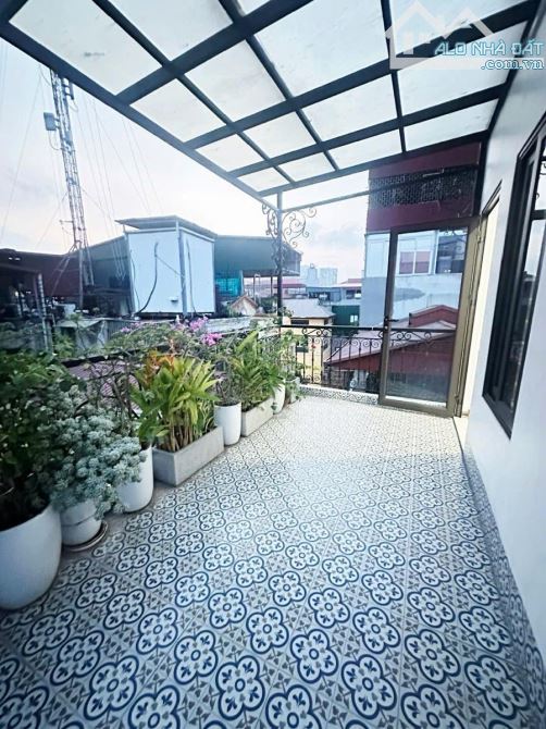 Cực Đỉnh Nguyễn Phúc Lai- DT 39m x 5 Tầng Thang Máy- Giá 14 .8 Tỷ - 3