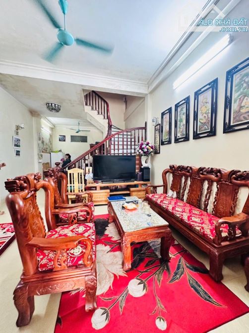 Hot! Bán Nhà Phạm Văn Đồng - Mặt Phố - ÔTô -Vỉa Hè -Kinh Doanh-70M2 -4Tầng - Mt5m -28.9Tỷ - 3