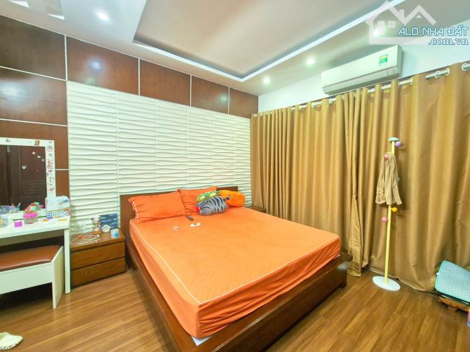 BÁN NHÀ THÁI HÀ ĐỐNG ĐA KINH DOANH - GA RA Ô TÔ - 50M 5 TẦNG 20 TỶ - 3