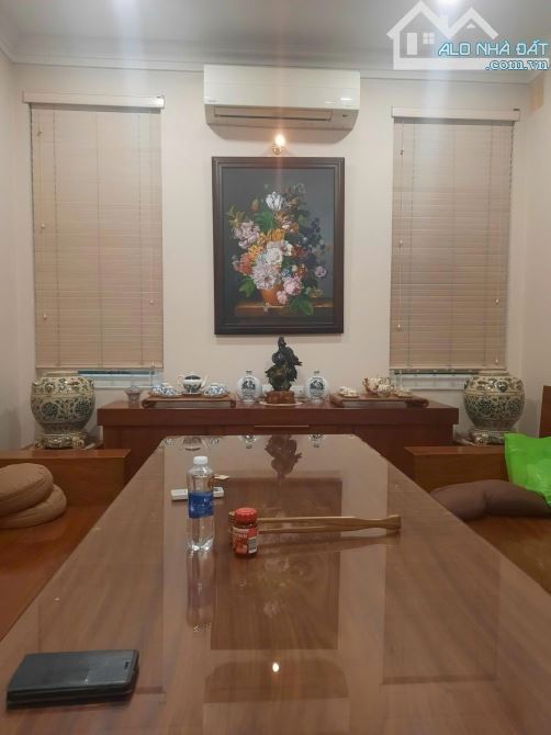 BÁN BIỆT THỰ 3 MẶT TIỀN – ĐẲNG CẤP GIỚI THƯỢNG LƯU – 02 NGUYỄN THÀNH Ý, P. ĐA KAO, QUẬN 1 - 3