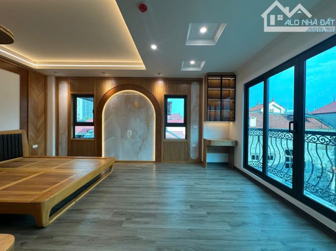 VŨ TÔNG PHAN-THANH XUÂN-LÔ GÓC HAI MẶT THOÁNG-Ô TÔ TRÁNH-NHÀ 8 TẦNG MỚI-18.3 TỶ - 3