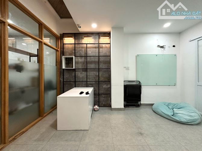 Hẻm Xe Hơi 42 Nguyễn Minh Hoàng - K300. DT: 5x17m, 4 Tầng View Công Viên Giá Bán 22 Tỷ - 3