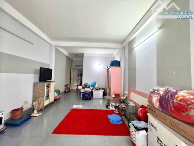 RỘNG ĐẸP GIÁ TỐT- BÁN NHÀ MẶT TIỀN ĐƯỜNG SONG HÀNH Q.12-4.2×20-4TẦNG- CHO THUÊ CAO-10.7 TỈ - 3