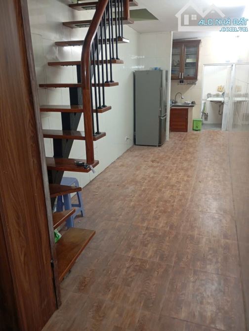 GẤP Ngọc Lâm, ngay cầu Chương Dương 30m 4T 3PN còn đẹp chỉ 3Tỷ2 - 3