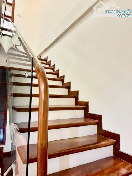 MỄ TRÌ HẠ - 55m x 5 Tầng -Full Đồ - Gara Ô Tô - Đường Ô Tô Tránh- Nhỉnh 18 Tỷ - 3