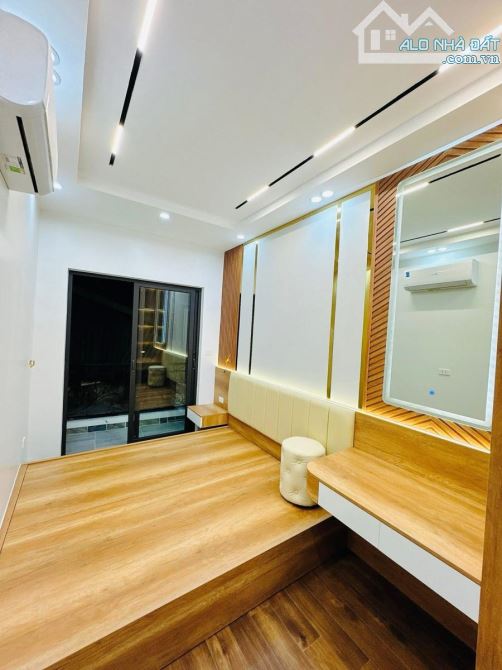 Đại La - Hai Bà Trưng nhỉnh 5 tỷ. Nhà đẹp tặng full nội thất - 3
