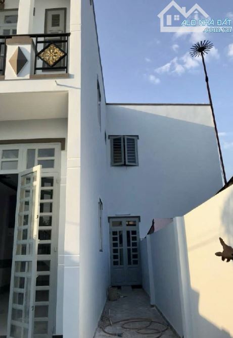 🏠 Bán nhà 2 tầng Hóc Môn, gần mặt tiền Đặng Thúc Vịnh, xe hơi vào tận nơi, sổ hồng riêng - 3
