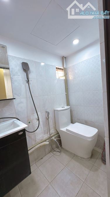 Tập thể Kim Liên💥Sổ 25m2 sử dụng 50m2💥1 Ngủ 1 WC💥Nhà đẹp💥Sổ riêng💥2.6x Tỷ - 3
