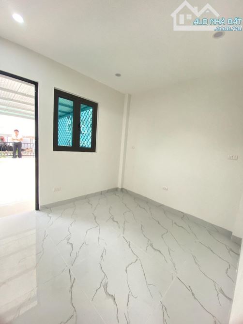 NGUYỄN PHÚC LAI - ĐỐNG ĐA - THANG MÁY - FULL NỘI THẤT - NGÕ THÔNG - GẦN HỒ - CHỈ 13.2 TỶ - 4