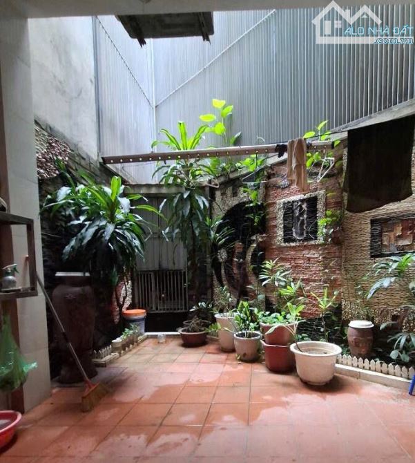 VĂN CAO TÂY HỒ 70m2 5 tầng Liền kề cán bộ - Ô tô dừng tránh đỗ - Gần Hồ Tây - 33 tỷ - 4