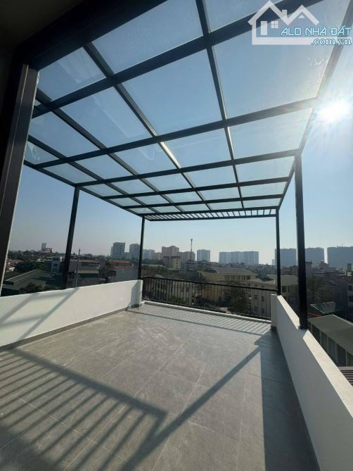 NHÀ MỚI TINH NGỌC THỤY - THANG MÁY - GARA OTO - MẶT ĐƯỜNG 4.5m - KHU VIP NGỌC THUỴ - 12 TỶ - 4