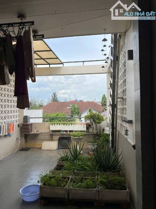 HÀNG HIẾM - KHU BÊN SÔNG HIỆP BÌNH CHÁNH- ĐƯỜNG LỚN 12M-102M2-3 TẦNG - NHỈNH 12 tỷ - 4