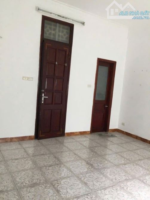 Hiếm! Bán Nhà Nghĩa Đô-Cầu Giấy-Phân Lô ÔTô Tránh-Gần Phố - 60M2- 5Tầng -MT 4.7m - 25.4 Tỷ - 4