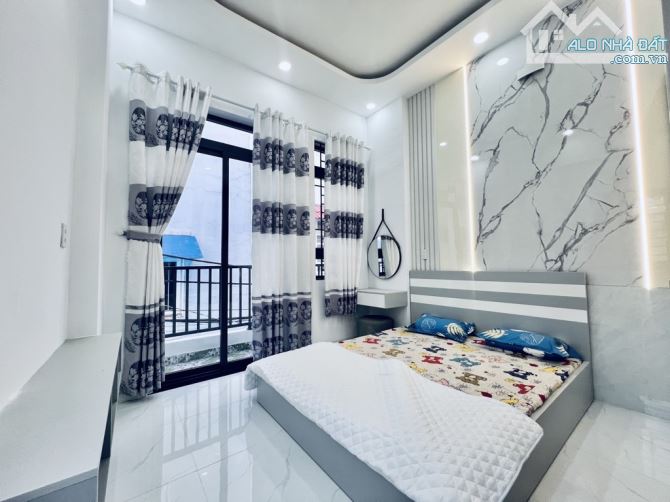 NHÀ MỚI PHẠM VĂN BẠCH - FULL NỘI THẤT - 46M2 -3 TẦNG - 3PN  - GIÁ 5.X TỶ - 4