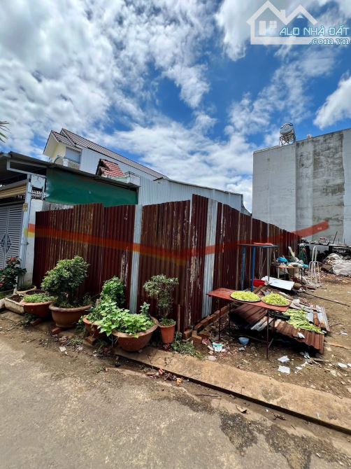 Đất mặt tiền đường Trương Đăng Quế đoạn đầu Nguyễn Khuyến Tân Lợi chỉ vài bước chân 😘 - 4