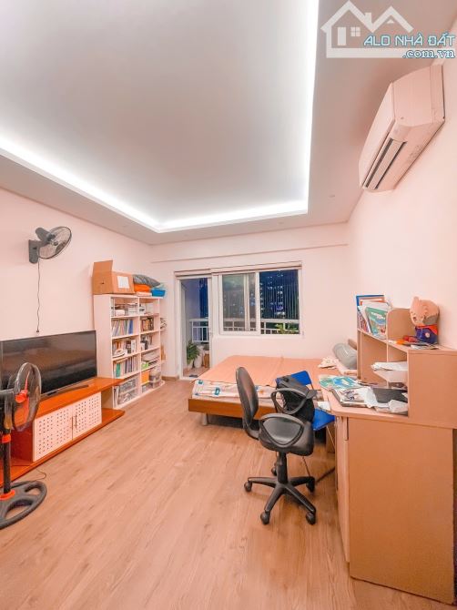 CĂN GÓC 4 NGỦ 3 BAN CÔNG CHUNG CƯ CIENCO 1 HOÀNG ĐẠO THUÝ 160m 9.5 TỶ - 4