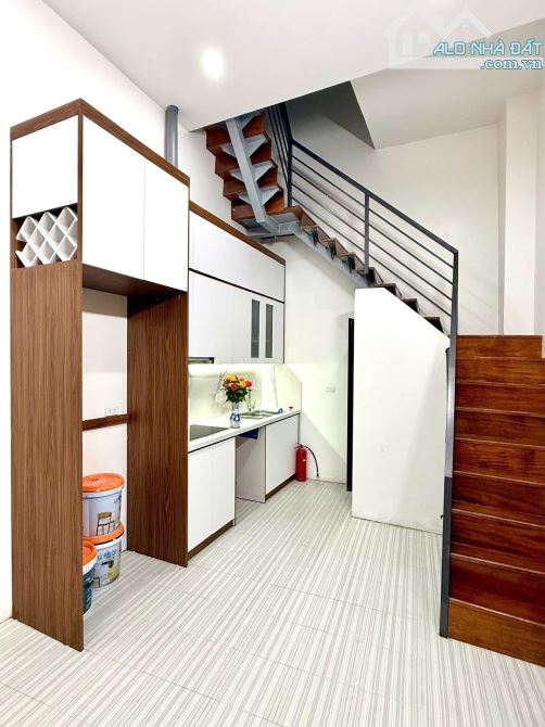 Bạch Mai nhỉnh 5 tỷ. 5 tầng. 3 ngủ full nội thất. Ngõ to đẹp - 4