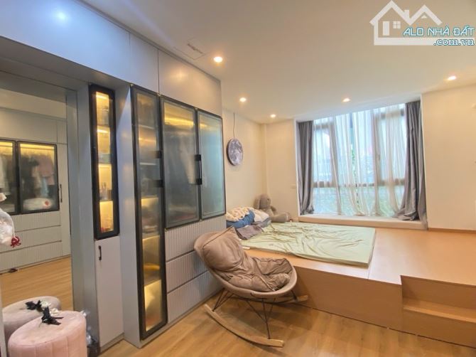 Bán Nhà Cổ Linh Thông Bát Khối:View EON MALL,Gara Ôtô, Nội Thất Đẹp.Gía 7Tỷ Nhỉnh - 4